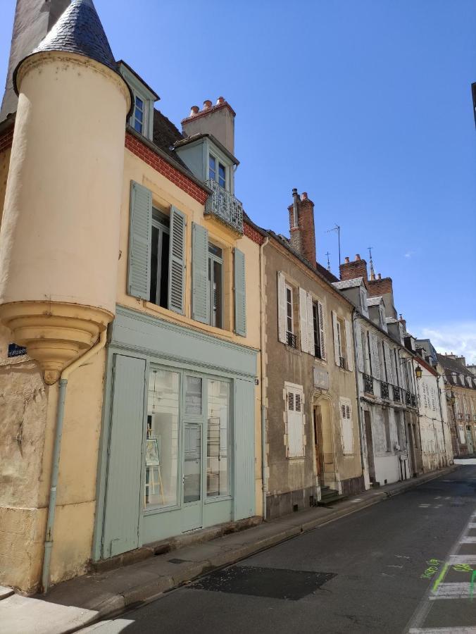 L'Atelier De L'Artiste - Moulins Coeur De Ville Exterior foto
